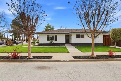 700 Eschenburg Dr, Gilroy, CA 95020 - Photo 3