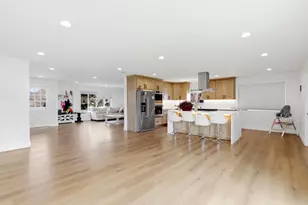 700 Eschenburg Dr, Gilroy, CA 95020 - Photo 15