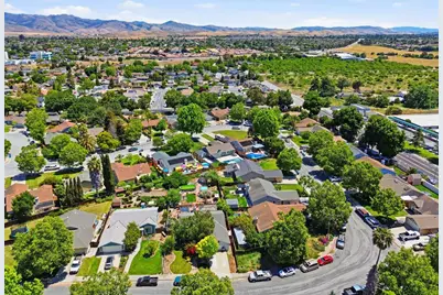 2060 Evelyns Dr, Hollister, CA 95023 - Photo 59