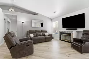 2060 Evelyns Dr, Hollister, CA 95023 - Photo 9