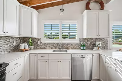 3210 Mulberry Dr, Soquel, CA 95073 - Photo 9