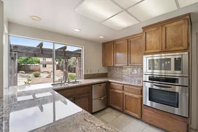 4157 Isola Dr, Fremont, CA 94555 - Photo 15