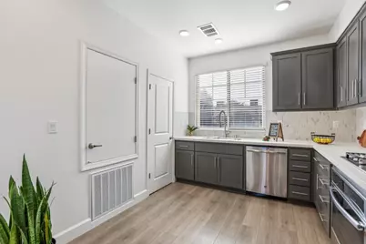 601 Cinnamon Cir, Mountain View, CA 94043 - Photo 13