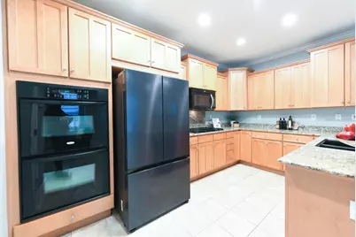 393 Rayos Del Sol Dr, San Jose, CA 95116 - Photo 15