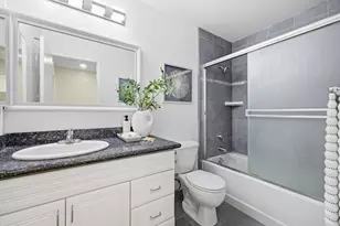 1020 Polk Ln, San Jose, CA 95117 - Photo 27