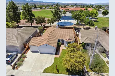 2140 Calistoga Dr, Hollister, CA 95023 - Photo 27
