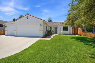 2140 Calistoga Dr, Hollister, CA 95023 - Photo 1