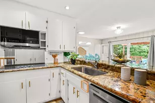 17529 Mayflower Dr, Castro Valley, CA 94546 - Photo 19
