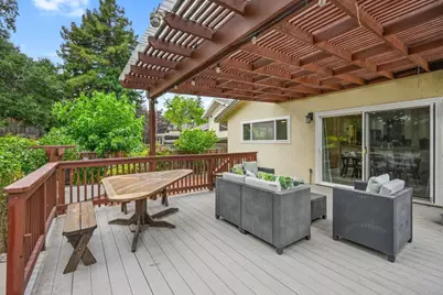 17529 Mayflower Dr, Castro Valley, CA 94546 - Photo 57