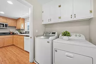 1299 Weathersfield Way, San Jose, CA 95118 - Photo 17