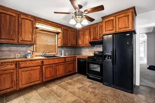 432 6th St, Gustine, CA 95322 - Photo 9