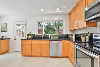 19089 Brookhaven Dr, Saratoga, CA 95070 - Photo 9