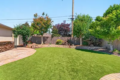 2377 Tulip Rd, San Jose, CA 95128 - Photo 45