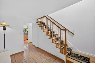 2377 Tulip Rd, San Jose, CA 95128 - Photo 9