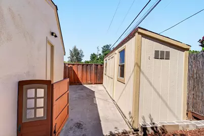 2377 Tulip Rd, San Jose, CA 95128 - Photo 51