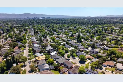 2377 Tulip Rd, San Jose, CA 95128 - Photo 57