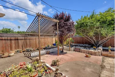 727 Lakehaven Dr, Sunnyvale, CA 94089 - Photo 47