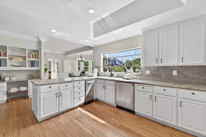 13958 Chester Ave, Saratoga, CA 95070 - Photo 37