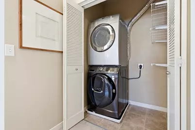 835 S Bayshore Blvd, San Mateo, CA 94401 - Photo 21