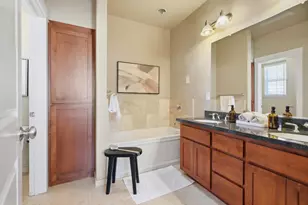 835 S Bayshore Blvd, San Mateo, CA 94401 - Photo 19