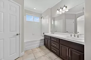 1858 Buckingham Dr, Salinas, CA 93906 - Photo 25