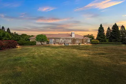10531 Korn Ln, Gilroy, CA 95020 - Photo 59