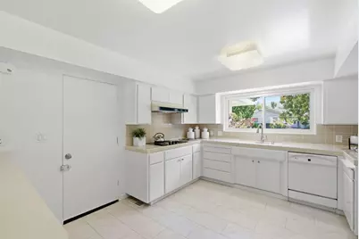 20653 Woodward Ct, Saratoga, CA 95070 - Photo 17
