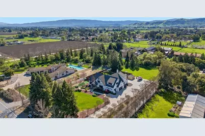 12575 Foothill Ave, San Martin, CA 95046 - Photo 59