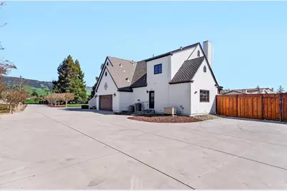 12575 Foothill Ave, San Martin, CA 95046 - Photo 51