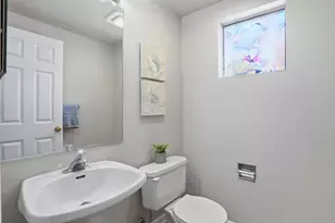 154 Paseo Ct, Mountain View, CA 94043 - Photo 9