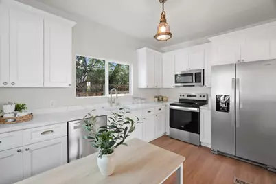 566 Everett Ave, Palo Alto, CA 94301 - Photo 15