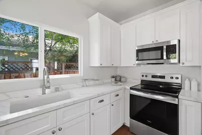 566 Everett Ave, Palo Alto, CA 94301 - Photo 13