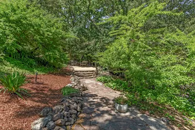 103 Toyon Ct, Woodside, CA 94062 - Photo 37