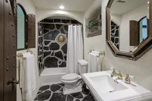 420 El Arroyo Rd, Hillsborough, CA 94010 - Photo 19