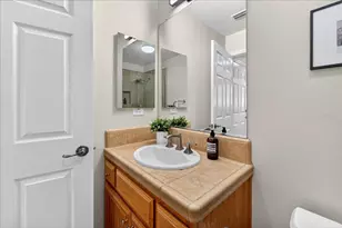 18042 Calle Central, Morgan Hill, CA 95037 - Photo 27