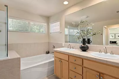 129 Smith Ranch Ct, Los Gatos, CA 95032 - Photo 17