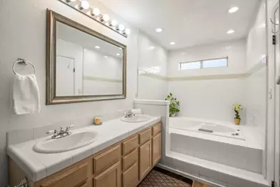 25583 Spring Dr, Hayward, CA 94542 - Photo 9