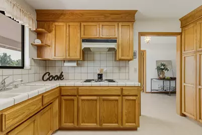 860 S Ridgemark Dr, Hollister, CA 95023 - Photo 15