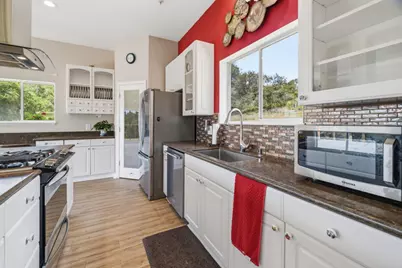 19269 Mallory Canyon Rd D, Salinas, CA 93907 - Photo 11