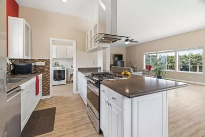 19269 Mallory Canyon Rd D, Salinas, CA 93907 - Photo 11