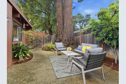 Hawthorne Avenue, Los Altos, CA 94022 - Photo 33