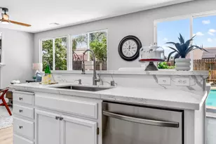 1553 Vinewood Way, Tracy, CA 95376 - Photo 17