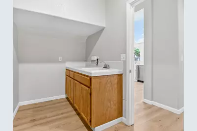 1553 Vinewood Way, Tracy, CA 95376 - Photo 51