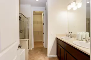 1352 McKinley Ct, San Jose, CA 95126 - Photo 25