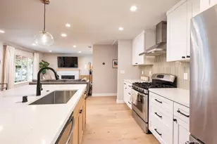 5106 Emiline Dr, San Jose, CA 95124 - Photo 9