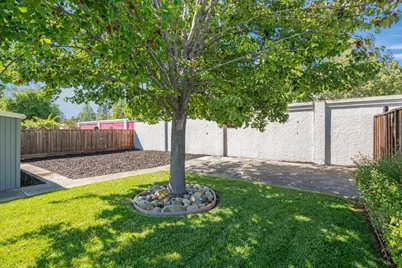 2351 Fruitdale Ave, San Jose, CA 95128 - Photo 31