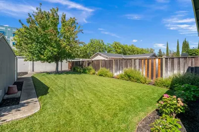 2351 Fruitdale Ave, San Jose, CA 95128 - Photo 29