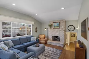 512 12th St, Pacific Grove, CA 93950 - Photo 9