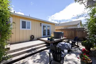 512 12th St, Pacific Grove, CA 93950 - Photo 39
