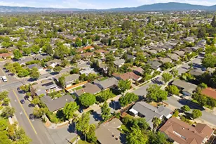 1414 Newfoundland Dr, Sunnyvale, CA 94087 - Photo 57